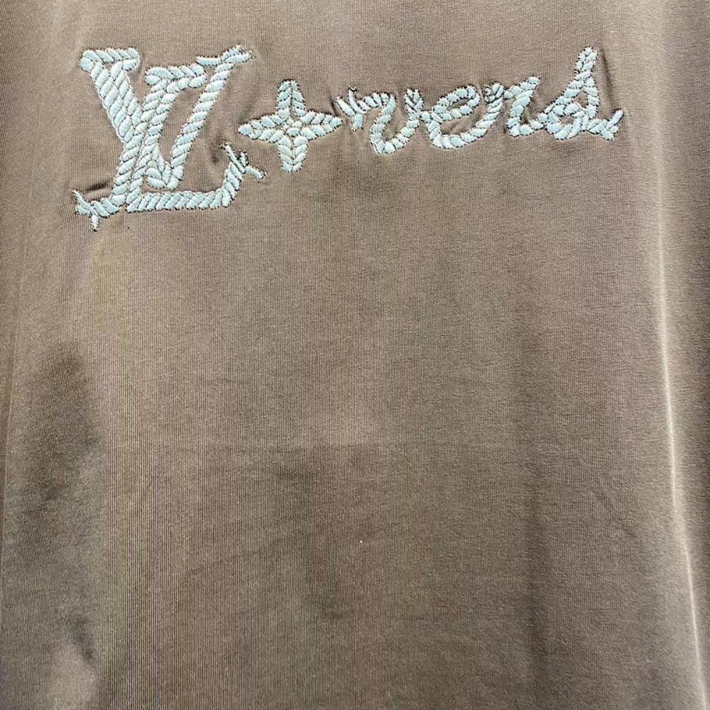 Louis Vuitton Brown Logo T-Shirt - Picture 2 of 6